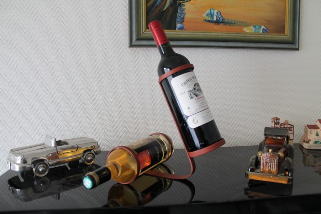 Porte bouteilles métal, création artisanale par Béarn Métal Design