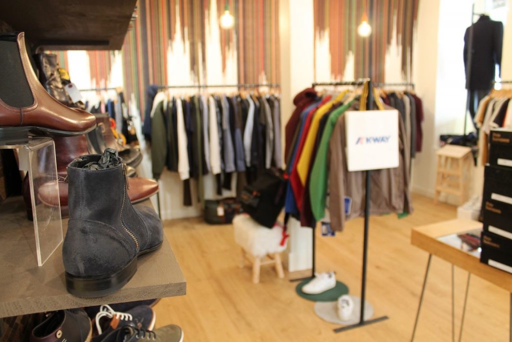 Portants métalliques boutique design Béarn Métal Design