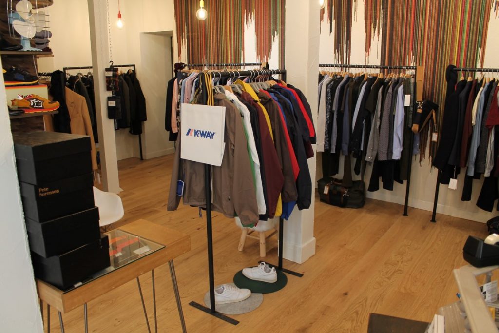 Portants métalliques boutique design Béarn Métal Design