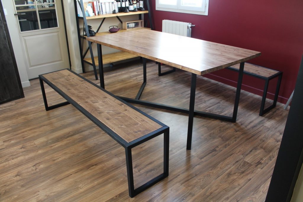 Table à manger avec bancs bois/métal Béarn Métal Design