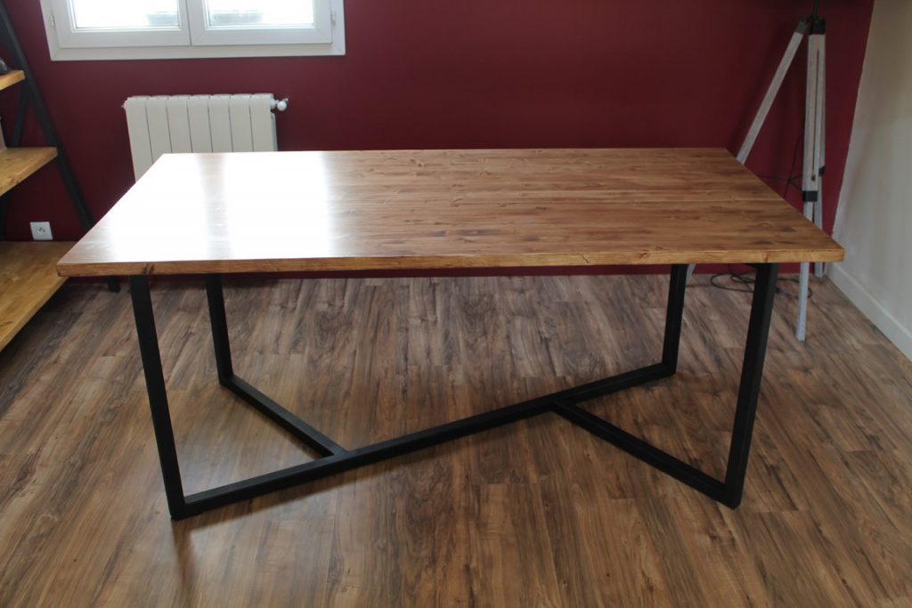 Table à manger bois/métal pieds design Béarn Métal Design