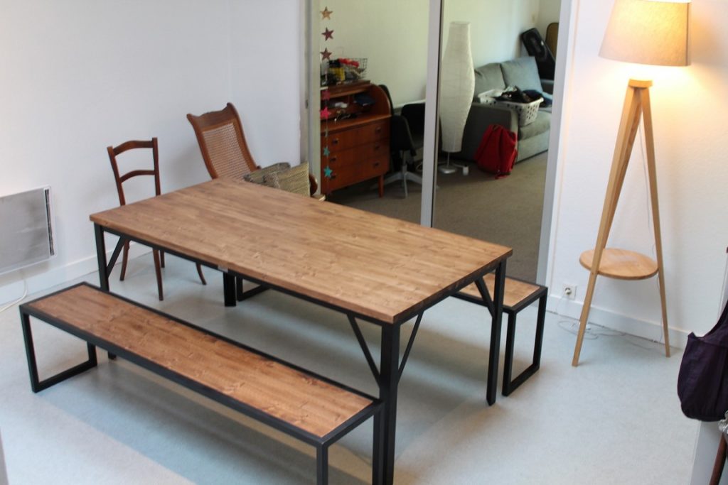 Table à manger avec bancs bois/métal Béarn Métal Design