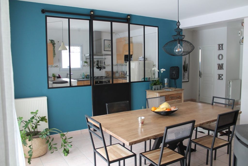 Verrières avec porte plus table et chaises Béarn Métal Design