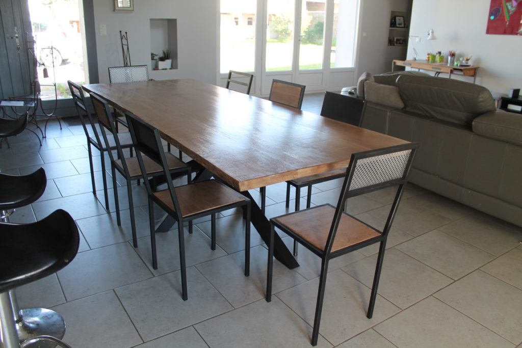 Ensemble table à manger et chaises bois/métal Béarn Métal Design