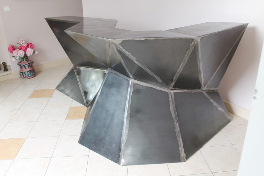 Bar sur mesure en tôle pleine, effet soudé Béarn Métal Design