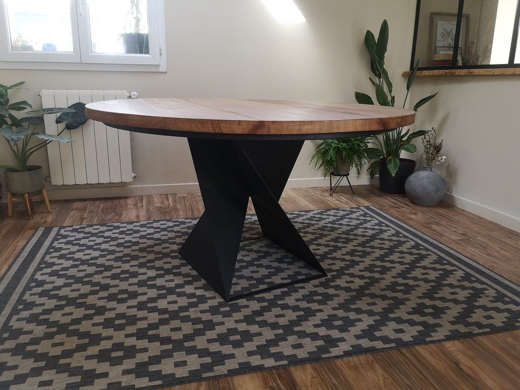Table ronde bois/métal plateau 40mm, piètement central design par Béarn Métal Design