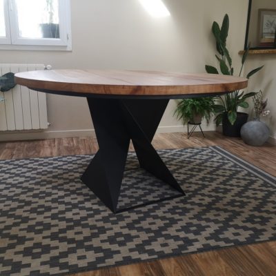 Table ronde bois/métal plateau 40mm, piètement central design par Béarn Métal Design