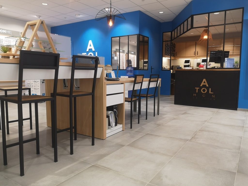 Verrière sur mesure agencement boutique Béarn Métal Design