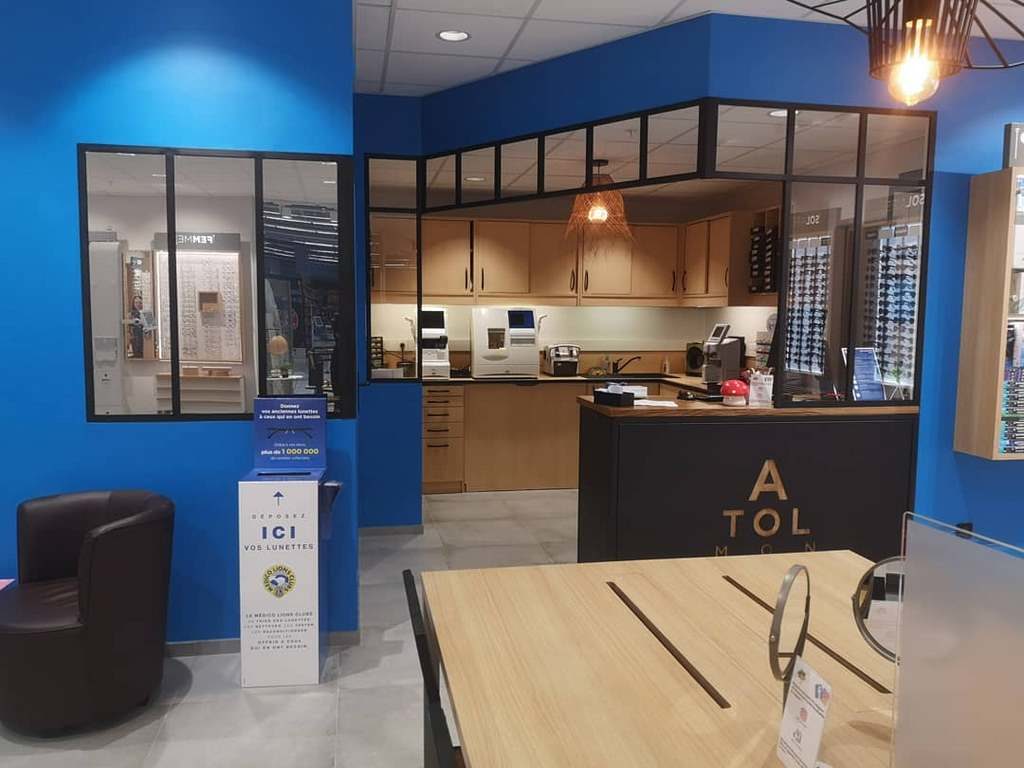 Verrière sur mesure agencement boutique Béarn Métal Design