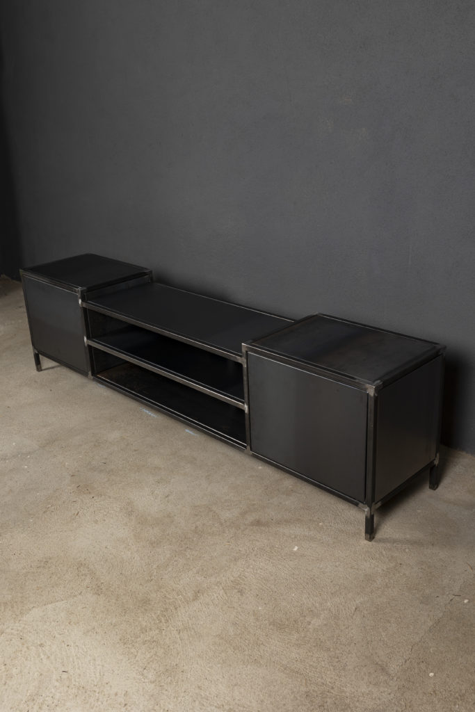Meuble tv métal design par Béarn Métal Design