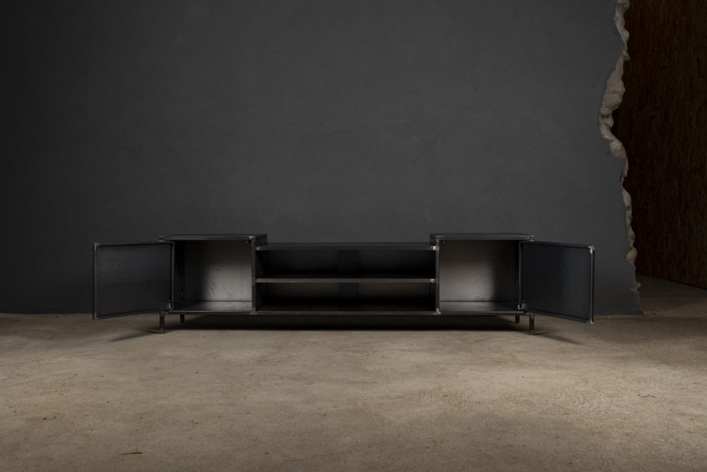 Meuble tv métal design par Béarn Métal Design