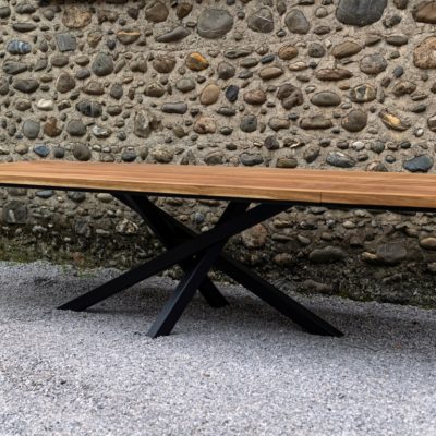 Table à manger 8 personnes, bois/métal pied mikado par Béarn Métal Design