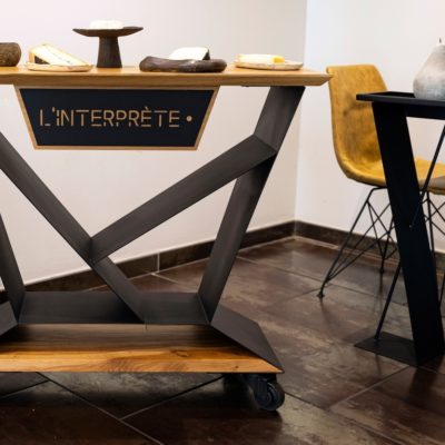 Chariot à fromages sur mesure pour le restaurant "L'interprète" par Béarn Métal Design