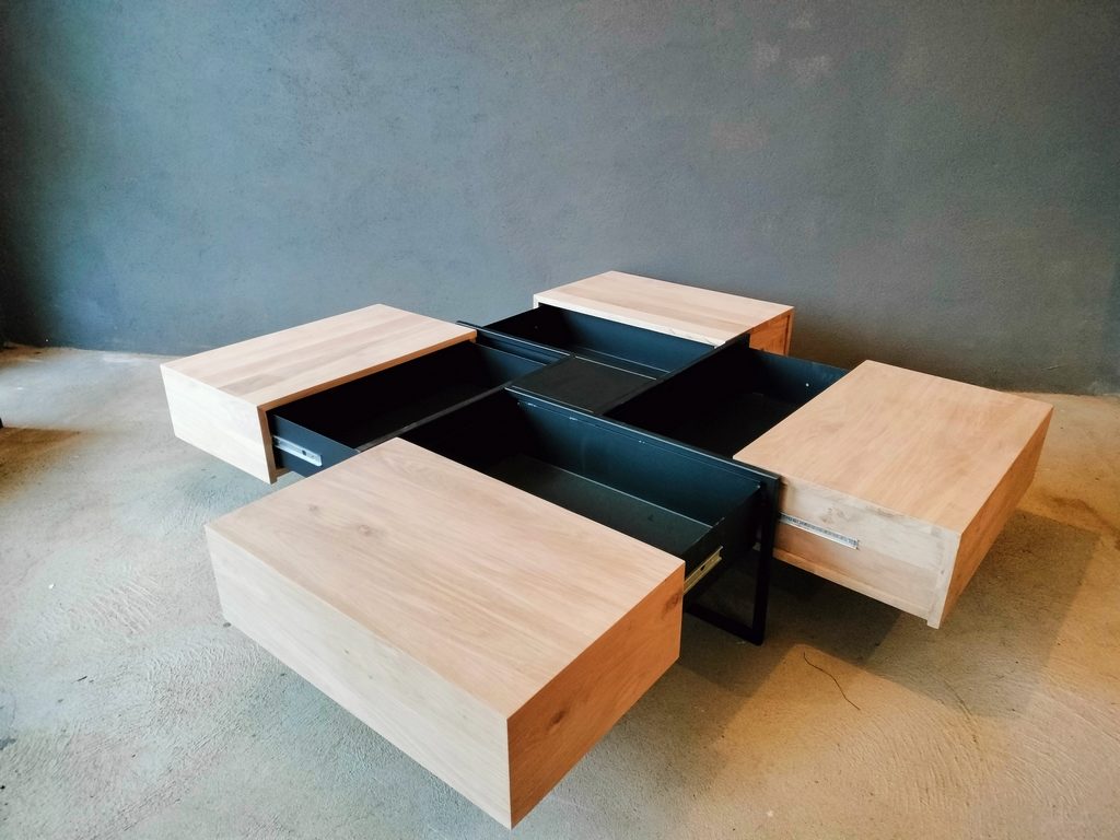 Table basse design et originale avec rangements par Béarn Métal Design